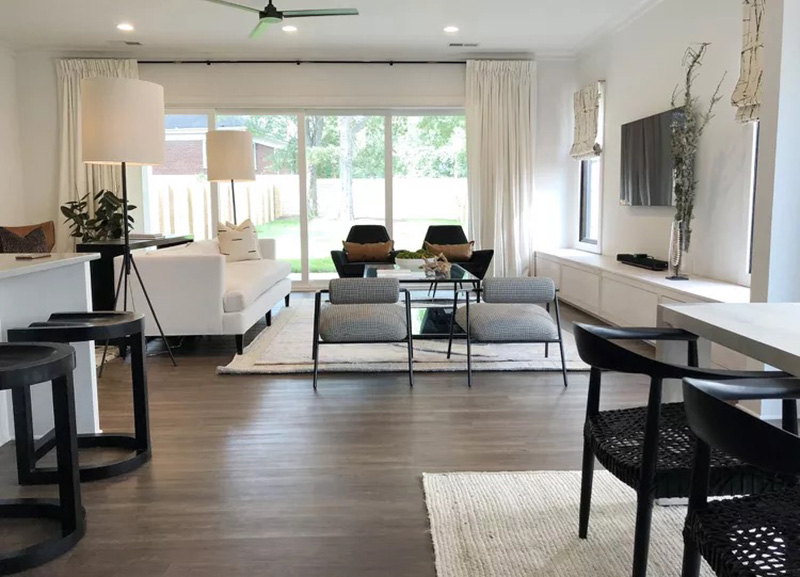 White and black Minimalist family room