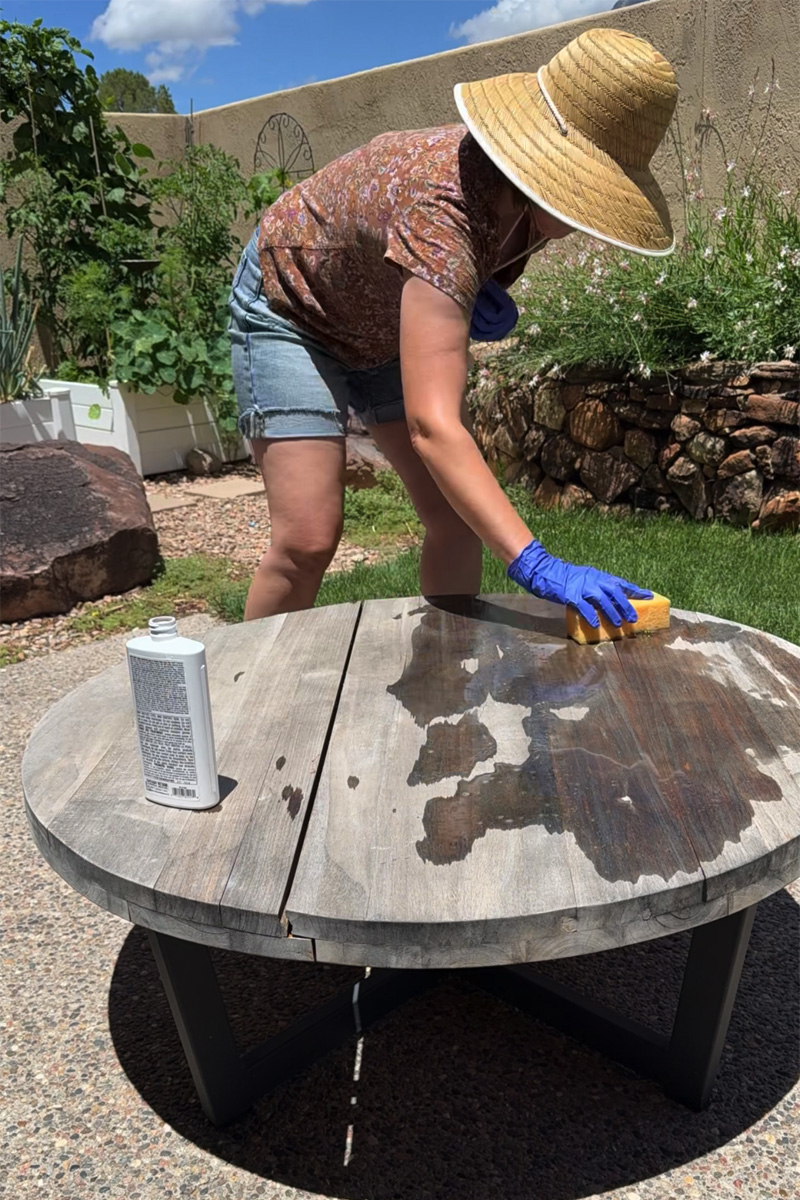 Cleaning outdoor furniture