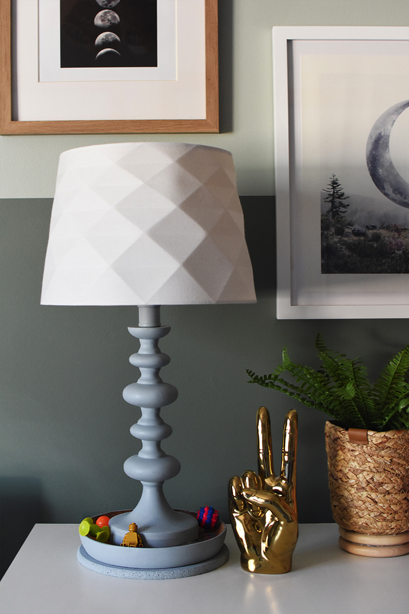 Modern cool trinket table lamp