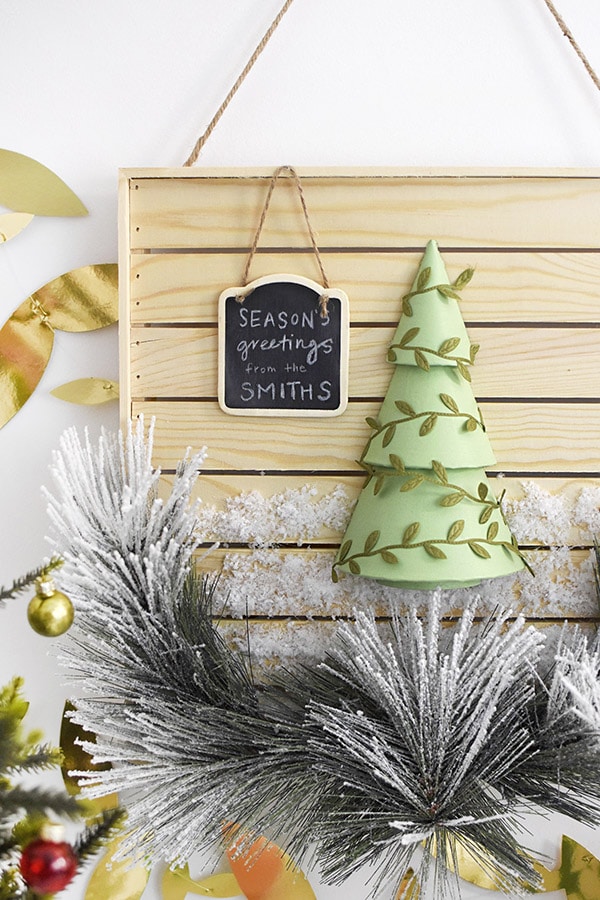 Wood Plank Holiday Sign