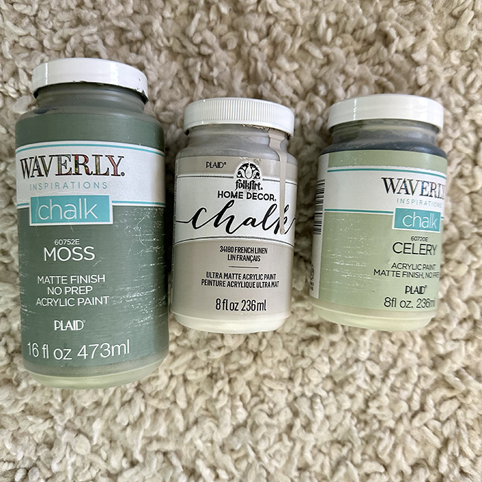 Green chalk paints