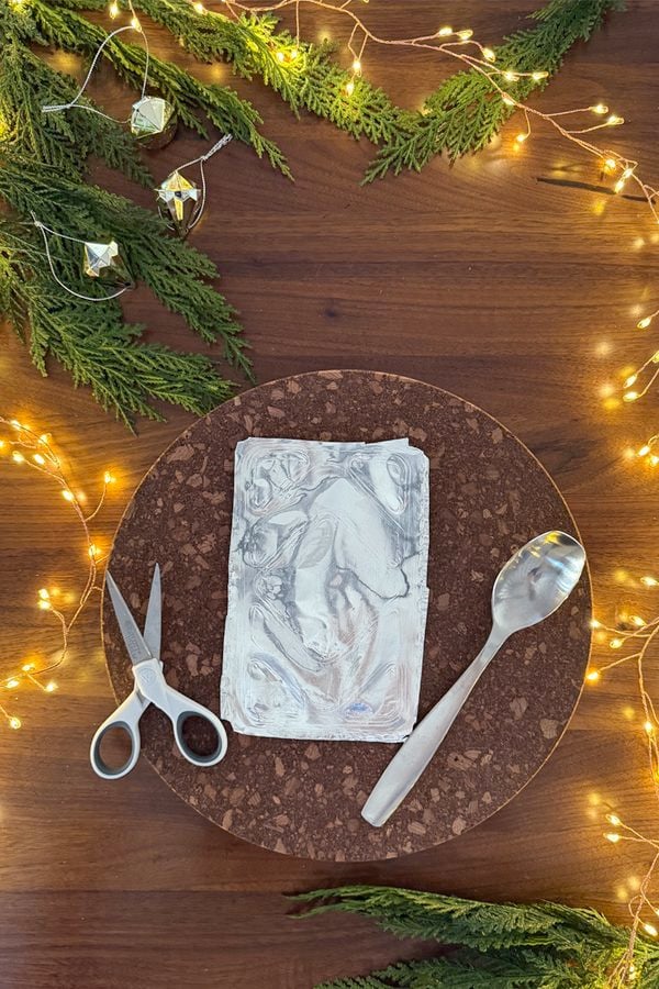 Christmas tin and spoon supplies