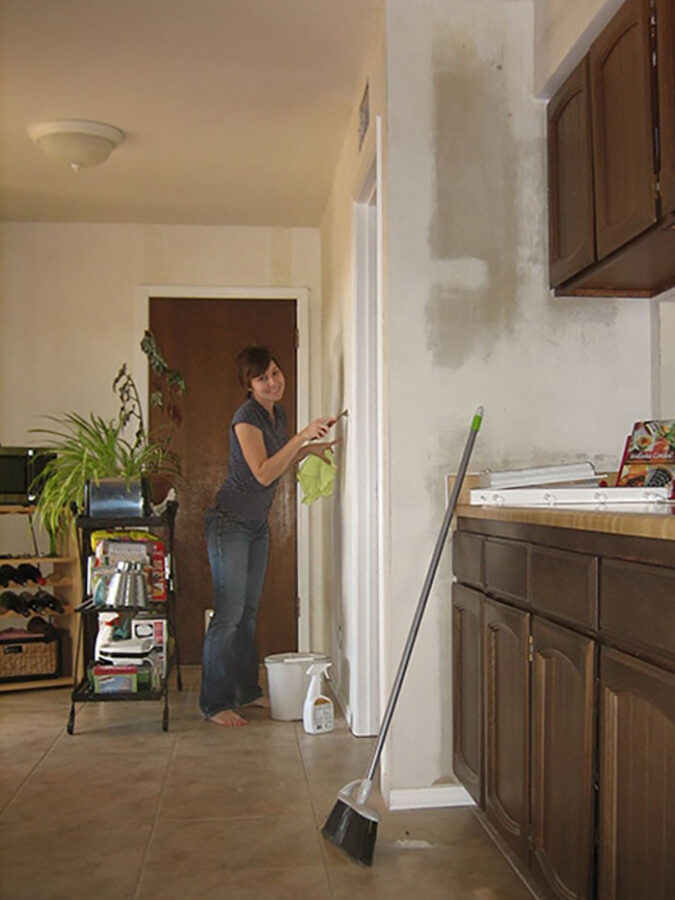 Kitchen wallpaper removal