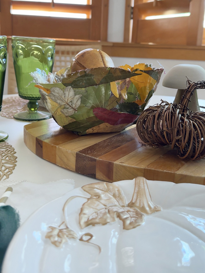 Leaf Bowl set on table