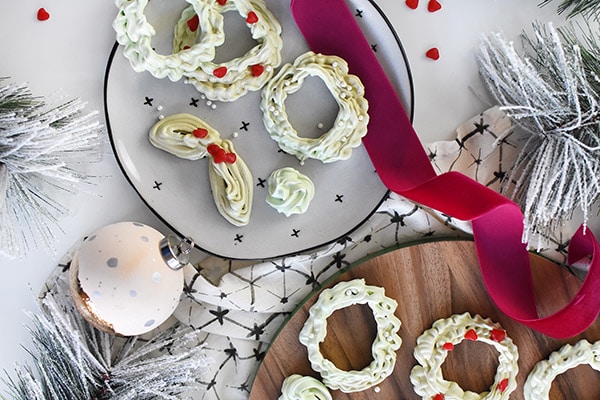 Meringue Cookie Wreaths