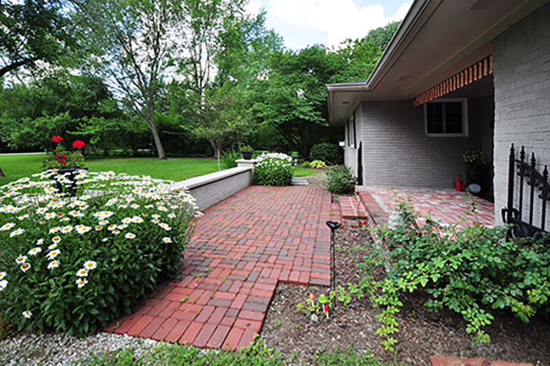 Brick Patio curb appeal