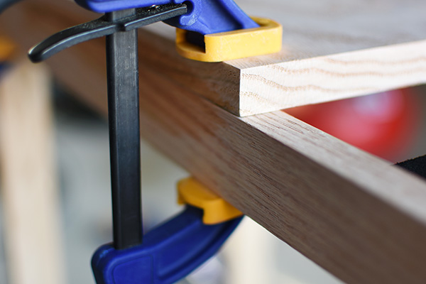 Gluing Table Top with clamp