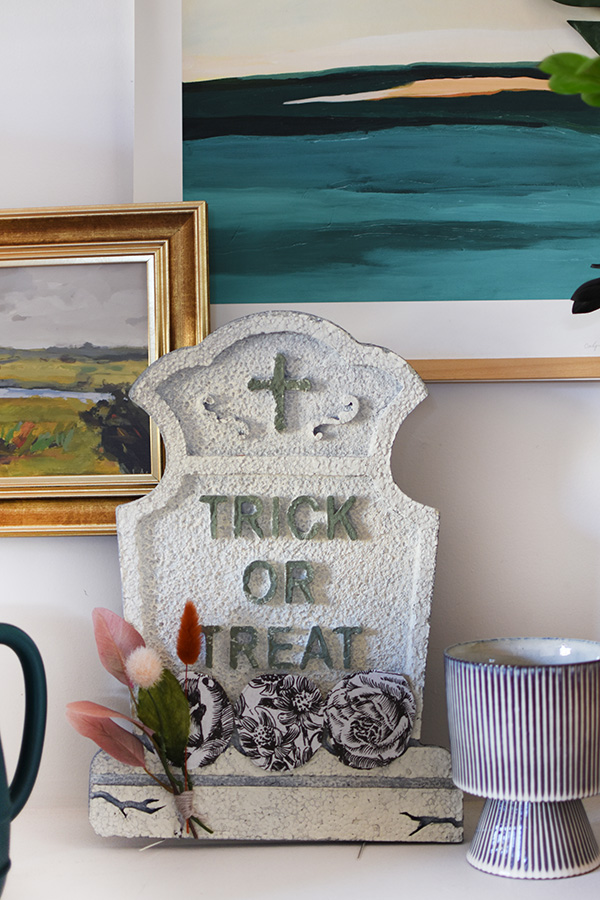 DIY Halloween Boho Neutral Tombstones
