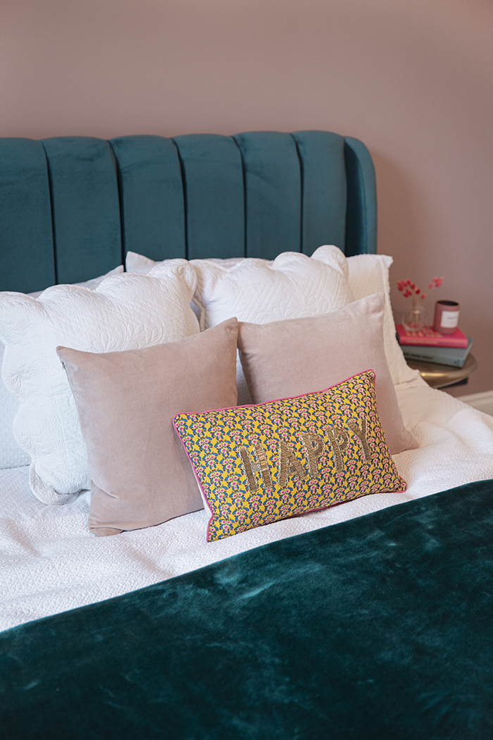 Teal and Pink bedding