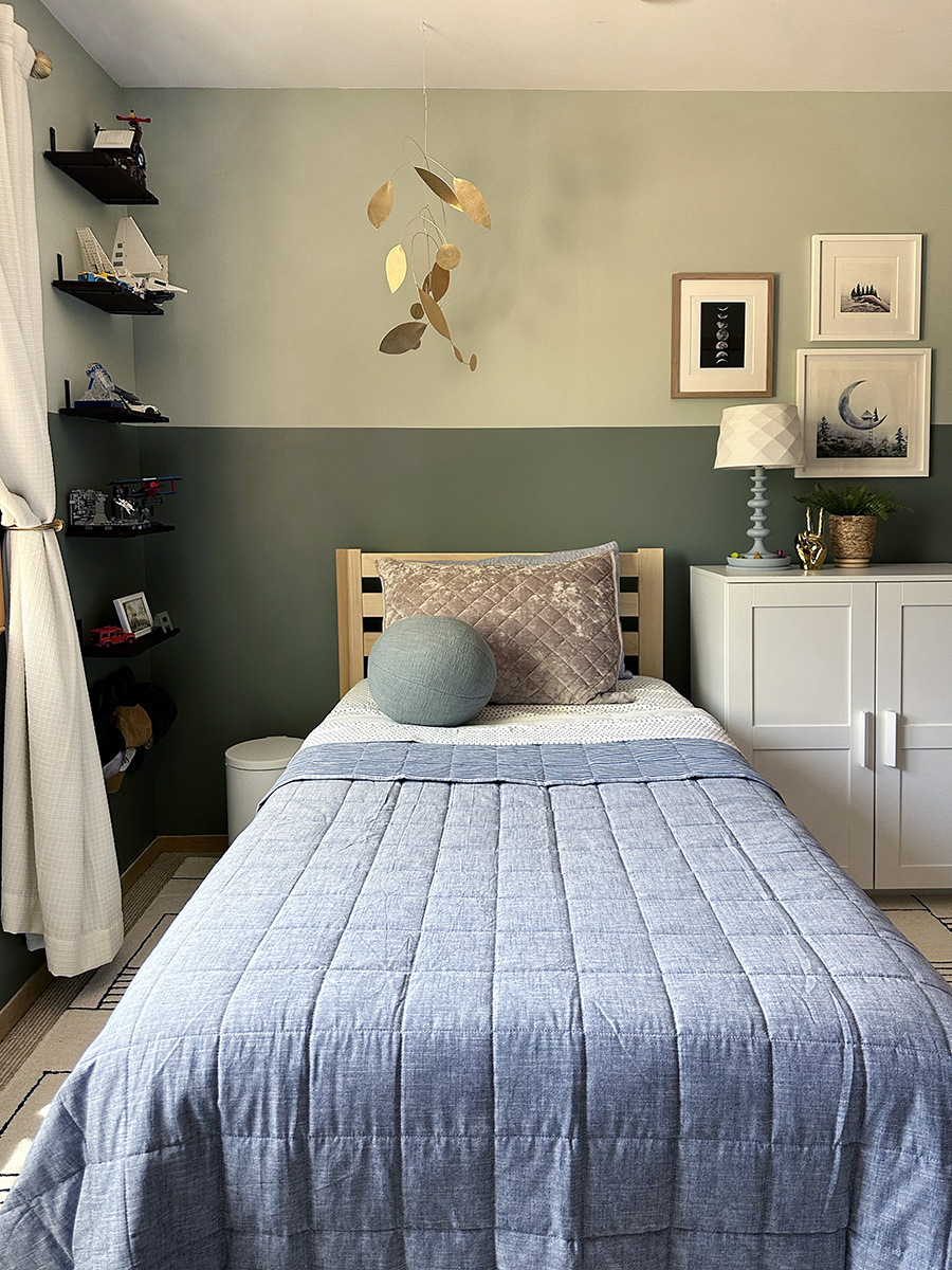 Modern Tween Boy Bedroom