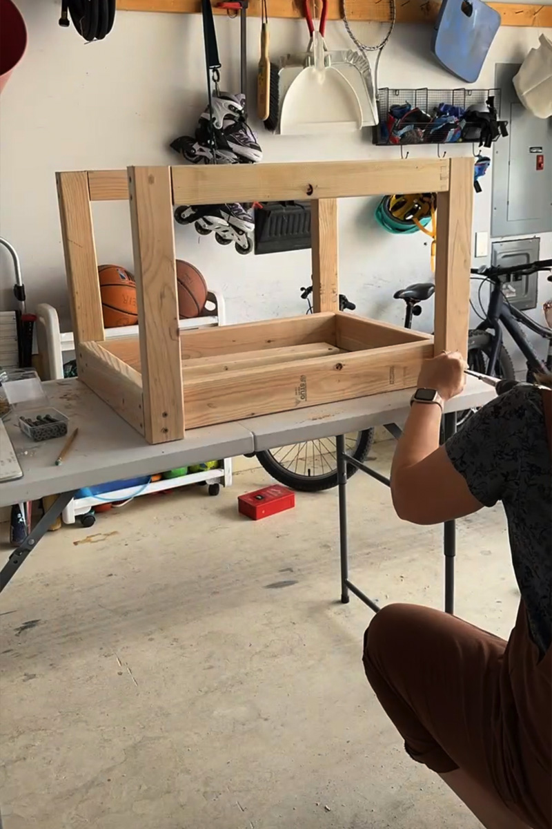 Wood dog house frame structure