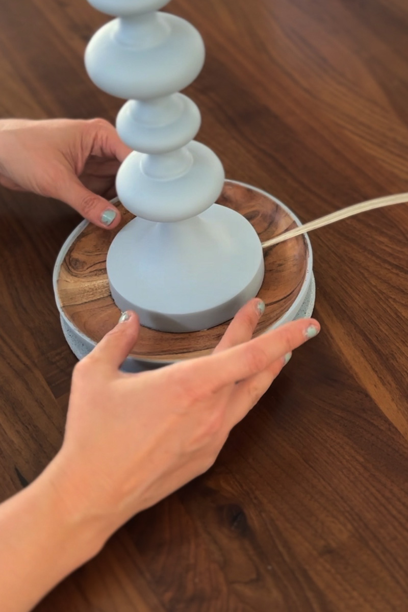 Center lamp on wooden dish base