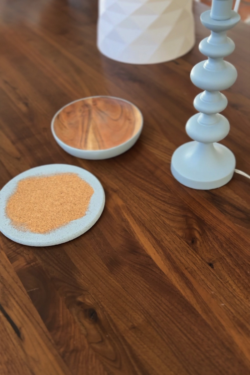 Paint all lamp parts blue