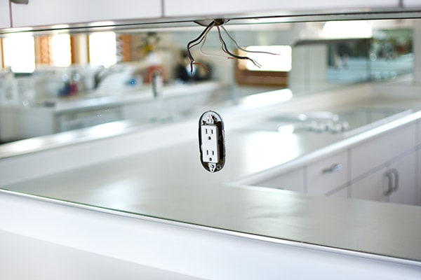 Kitchen Mirror Backsplash Wallpaper step-2