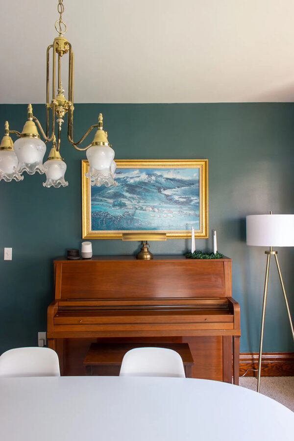 Beautiful Teal Blue Paint Colors for your Home - Delineate Your